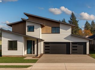 14761 Huckleberry Ave, Sandy, OR 97055