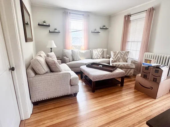 67 Church St #2A, Greenwich, CT 06830