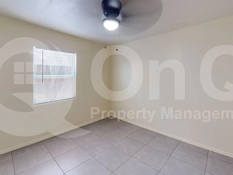 3917 S Liberty Ave — Photo 7