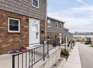 324 Thames St APT 11, Groton, CT 06340