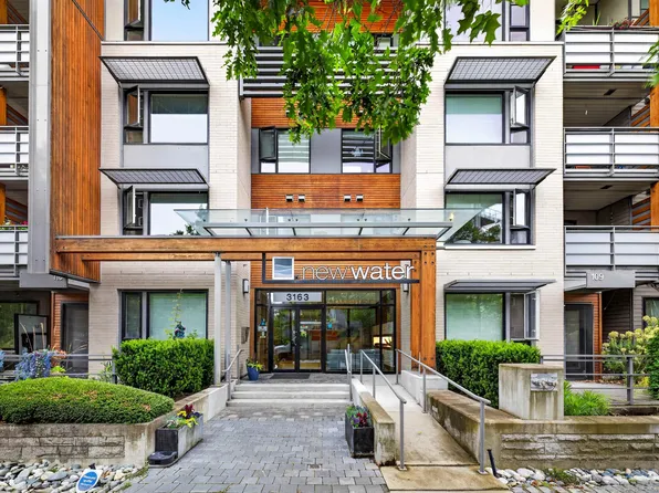 3163 Riverwalk Ave #220, Vancouver, BC V5S 0A8