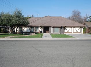 576 Camelia Ave, Tulare, CA 93274