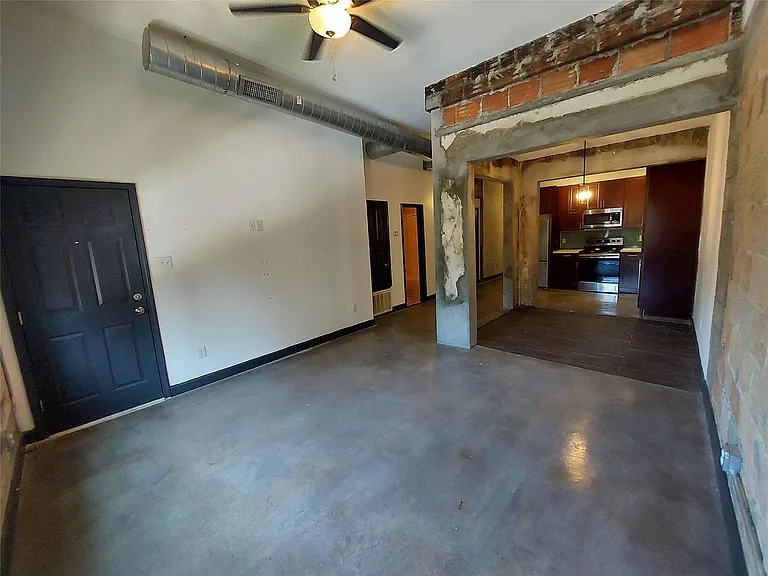 6819 Avenue C #A — Photo 4