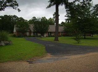 190 Leavines Rd, Boyce, LA 71409
