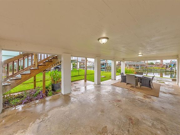 2nd image of 89 Tarpon Street