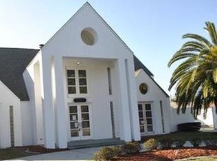 1316 Transcontinental Dr, Metairie, LA 70001