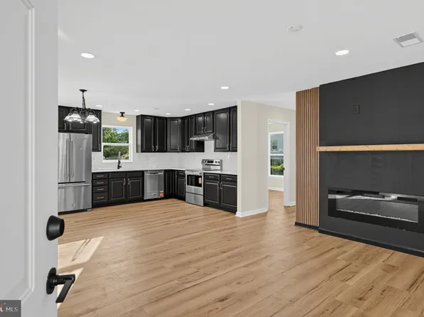 207 Elizabeth Ave, Baltimore, MD 21225