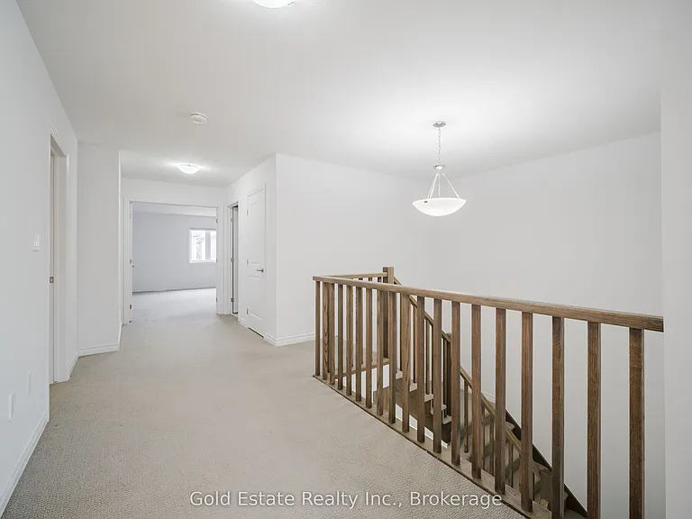 19 McLaren Ave — Photo 23