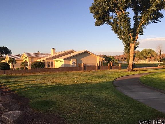 4th image of 2355 Golf Dr