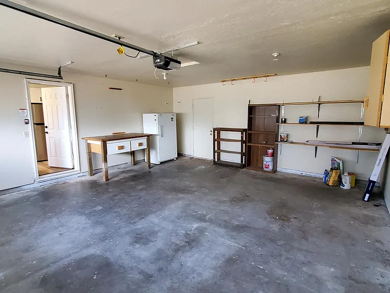 2614 NE Ocker Dr — Photo 28