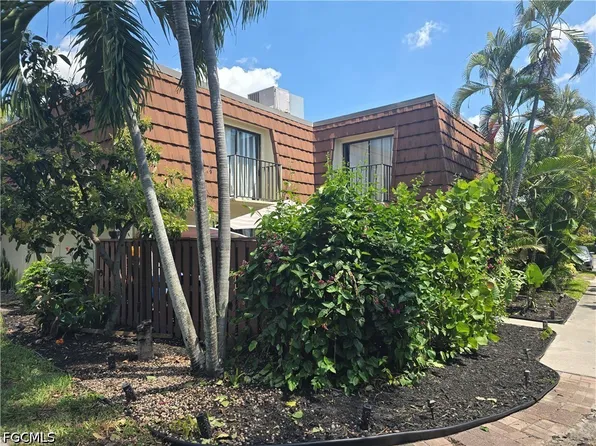 5240 Cedarbend Dr APT 3, Fort Myers, FL 33919