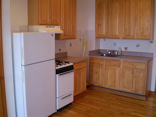 Rented by Maximus Realty Group | media 14