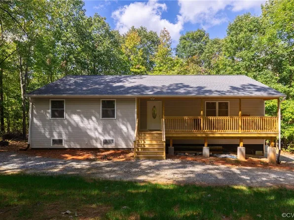 363 Oak Hill Rd, Prospect, VA 23960