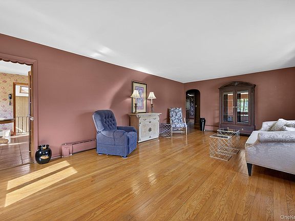 5th image of 21 Stonecrest Drive
