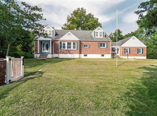 51 Daniels Hill Dr, Eureka, MO 63025