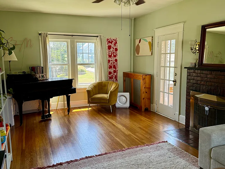 23 Orchard Pl — Photo 3