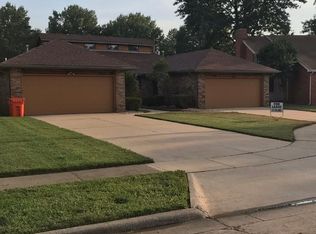 406 E Jewett Pl, Springfield, MO 65807