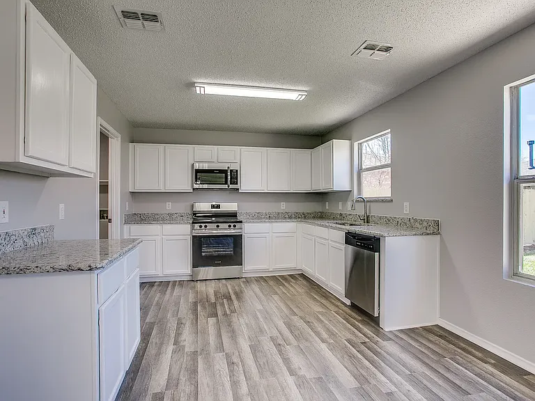 8750 Fox Meadow Way — Photo 5