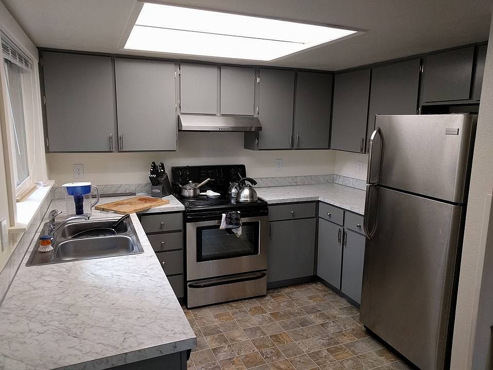 Unit A kitchen