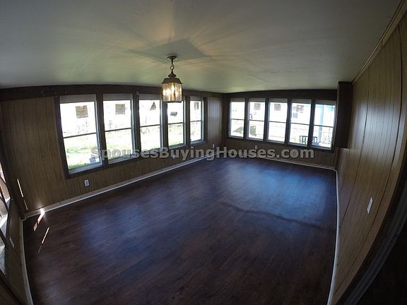 4th image of 4004 Aspen Way