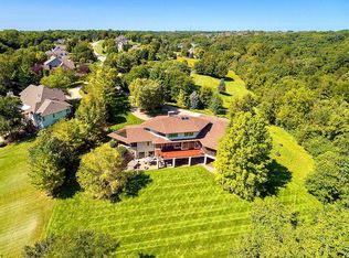 25141 189th St, Bettendorf, IA 52722