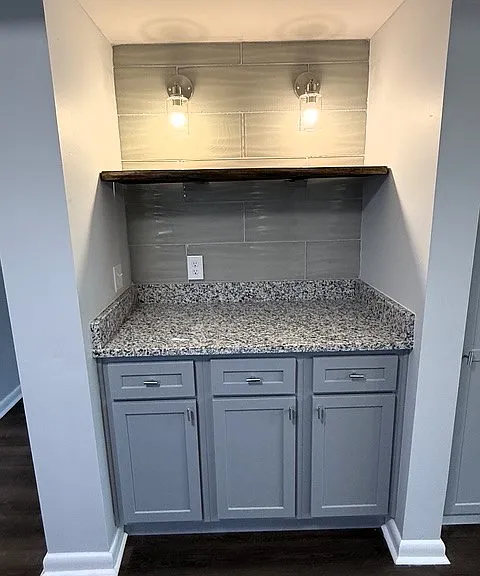 502 Clubhouse Ct — Photo 10