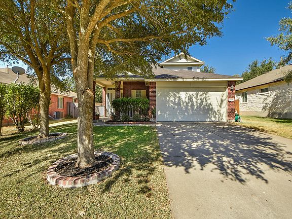 2nd image of 3708 Castle Rock Dr