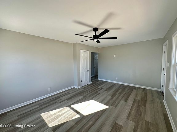 5th image of 1920 Dixie Garden Dr