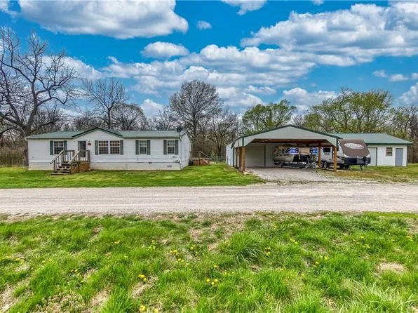 805 SE 219th Rd, Deepwater, MO 64740