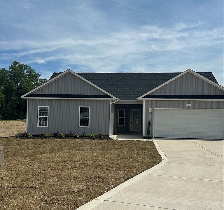 1st image of 26 Chariot Cir