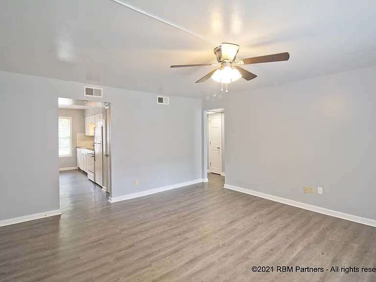 400 W Union St — Photo 5