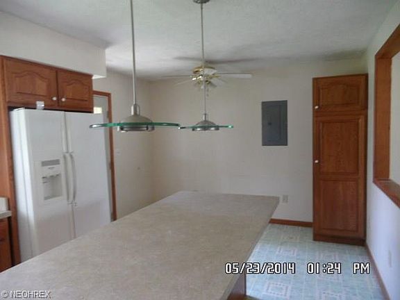 5th image of 320 Highland Dr