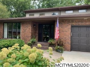 9 Sumac Rd, Mason City, IA 50401
