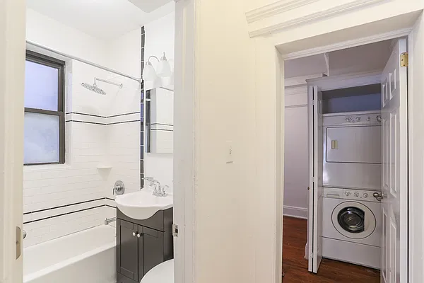 Rented by ERNY LLC | media 13