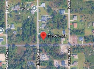 306 W 9th St, Lehigh Acres, FL 33972