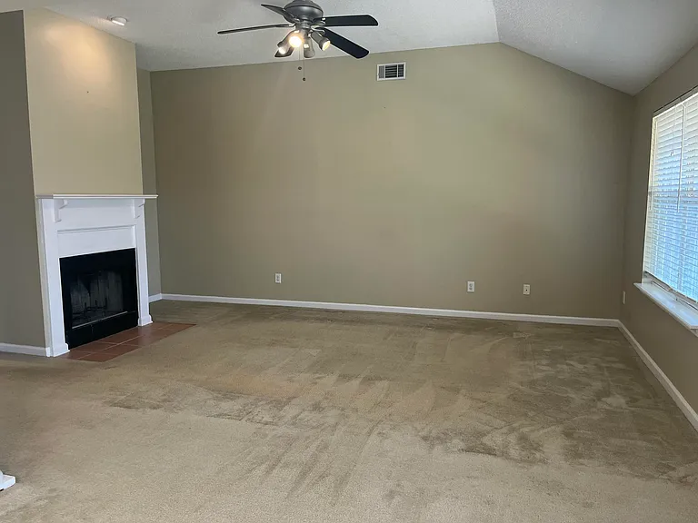 444 Madison St — Photo 11