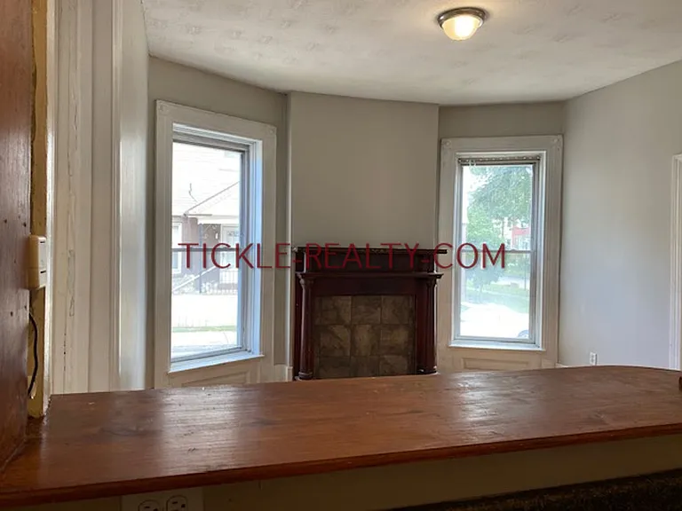 459 Meigs St — Photo 5