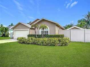 1521 Donegan Rd, Largo, FL 33771