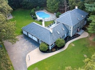 33 Woodstone Rd, Northborough, MA 01532