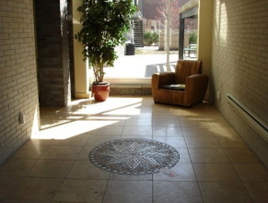 2nd image of 505 4th St APT 517
