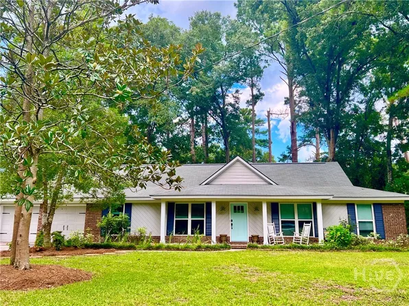 100 Strathy Hall Drive, Richmond Hill, GA 31324
