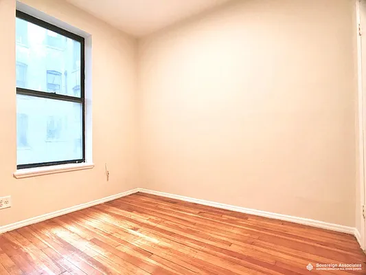 Rented by Sovereign Associates | media 35