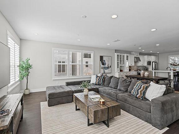2nd image of 1006 Mint Chip Ln