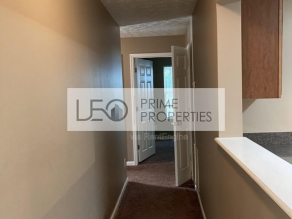 5th image of 7201 Fairington Ridge Cir