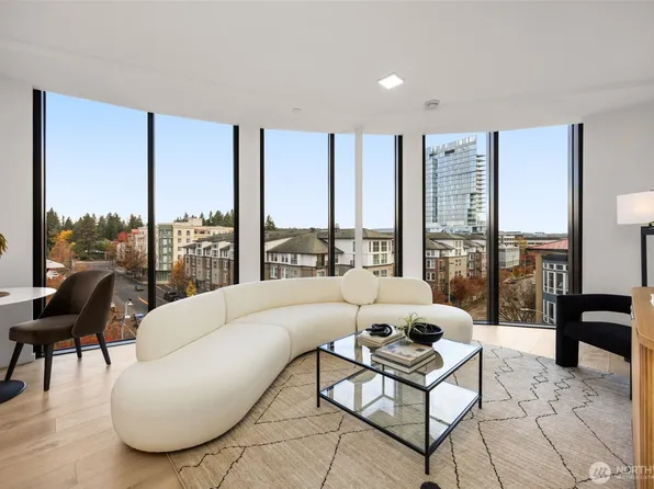 999 110th Avenue NE #500, Bellevue, WA 98004