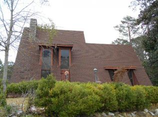 201 Iris Ln, Pineville, LA 71360