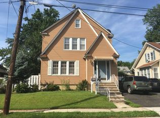 730 Golf Ter, Roselle, NJ 07203