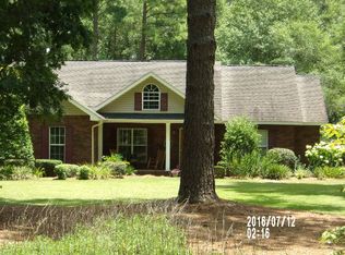 2792 Autumn Ridge Ln, Waycross, GA 31501