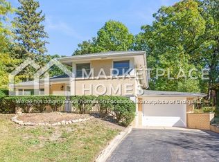 1 S Woodland Trl, Palos Park, IL