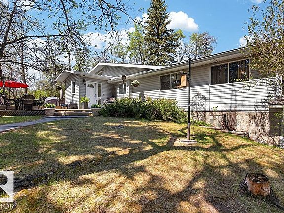 3rd image of 52257 Range Rd #231-49